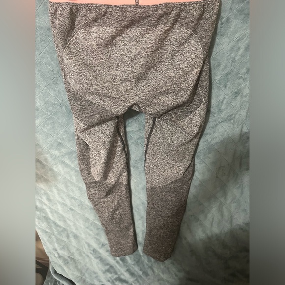 Women's Gymshark Grey with Pink Waist Band Athletic Pants/Leggings - Picture 5 of 5